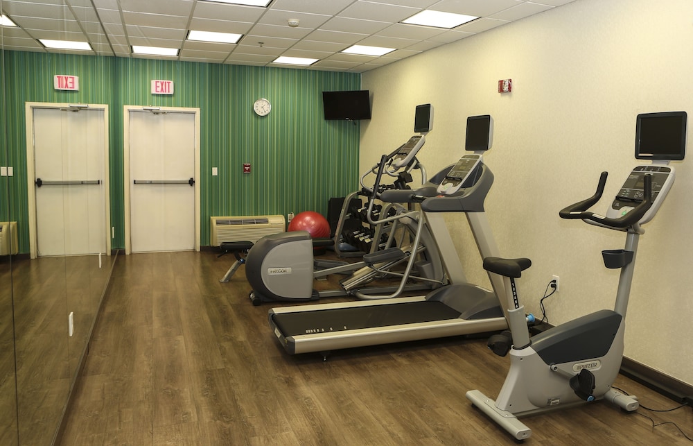 Holiday Inn Express Hotel & Suites Phoenix Airport by IHG - photo 23