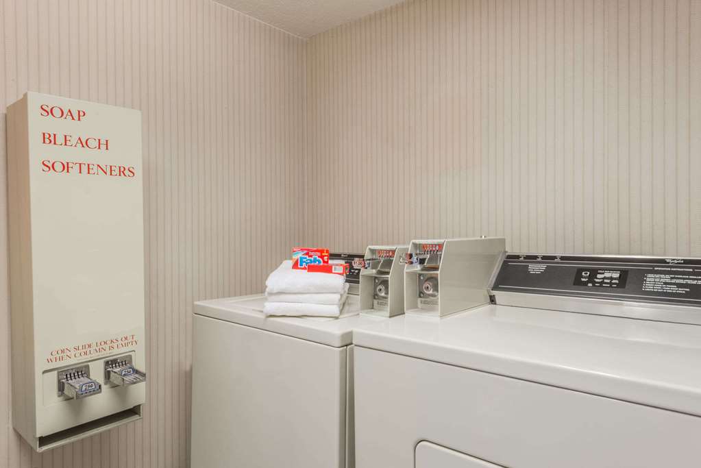 Days Inn by Wyndham Yadkinville - photo 14
