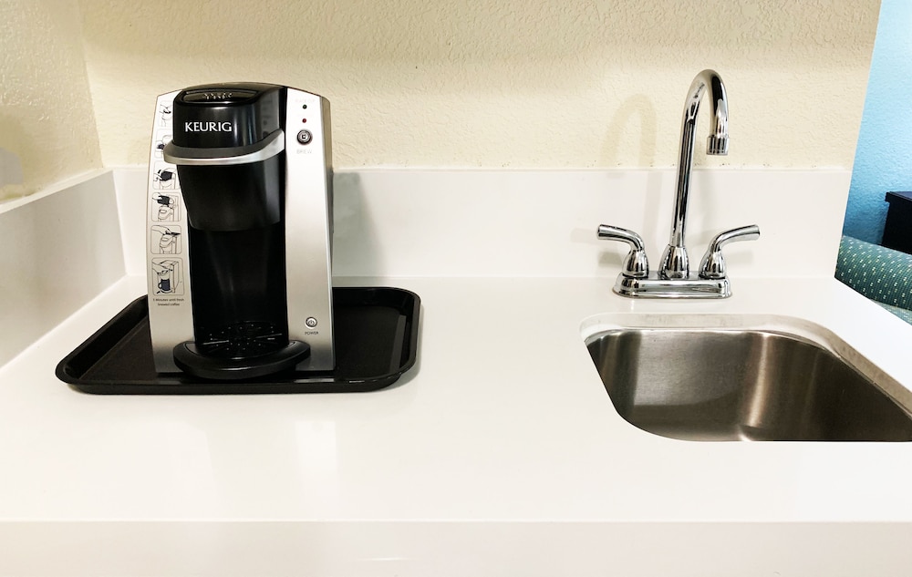 Holiday Inn Express Hotel & Suites Gainesville by IHG - photo 30