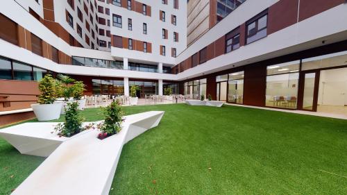 Micampus Av Puerto Estudiantes — Valencia