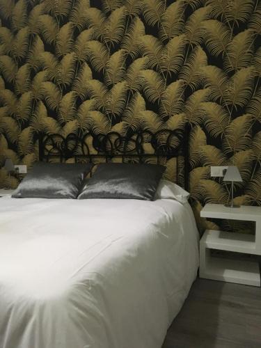 Apartamentos San Gregorio — 4-Star Luxury Hotel in Alquezar, Spain
