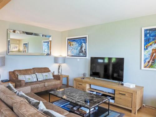 Apartment Roossi — 4-Star Luxury Hotel in Lauterbrunnen, Switzerland