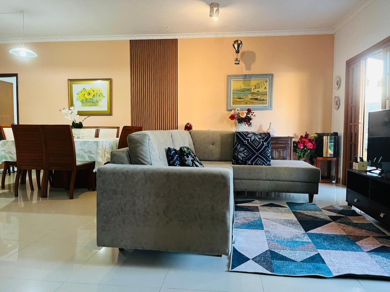 Casa Cheia de Alegria E Sol — 4-Star Luxury Hotel in Peruibe, Brasil