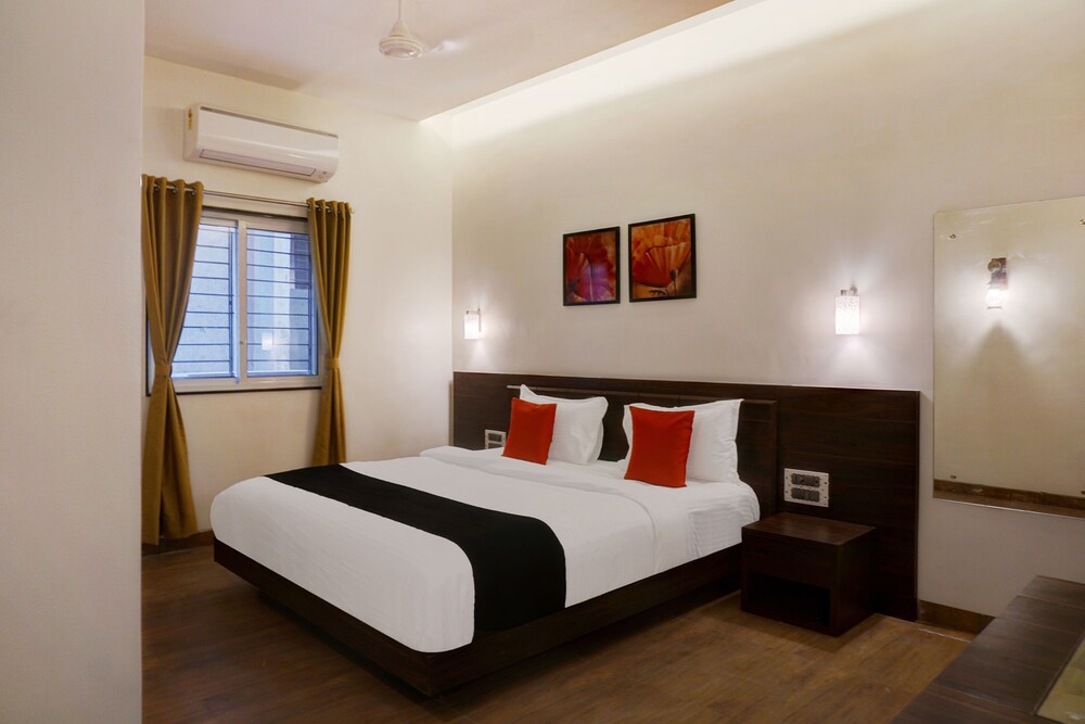 Capital O 38128 Omkar Executive in Pune, India