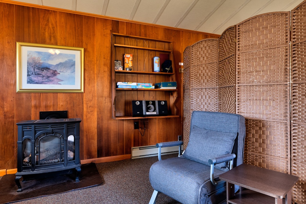Gale River Motel - photo 36