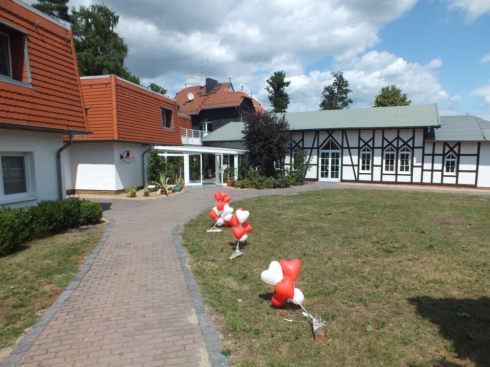 Seehotel & Restaurant Karlslust — Storkow — photo 2