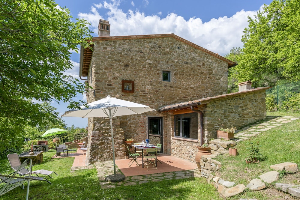 La Casa Nel Bosco D arte Passo del Sugame Greve in Chianti — 4-Star Luxury Hotel in Greve In Chianti, Italy