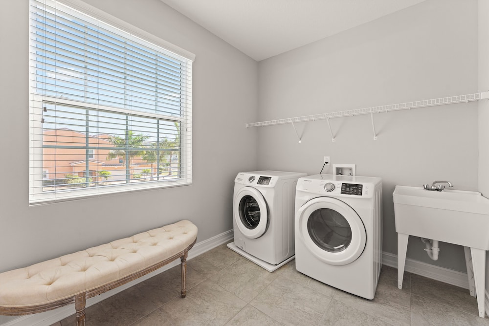 142 Mediterranean Way — hotel in Indian Harbour Beach