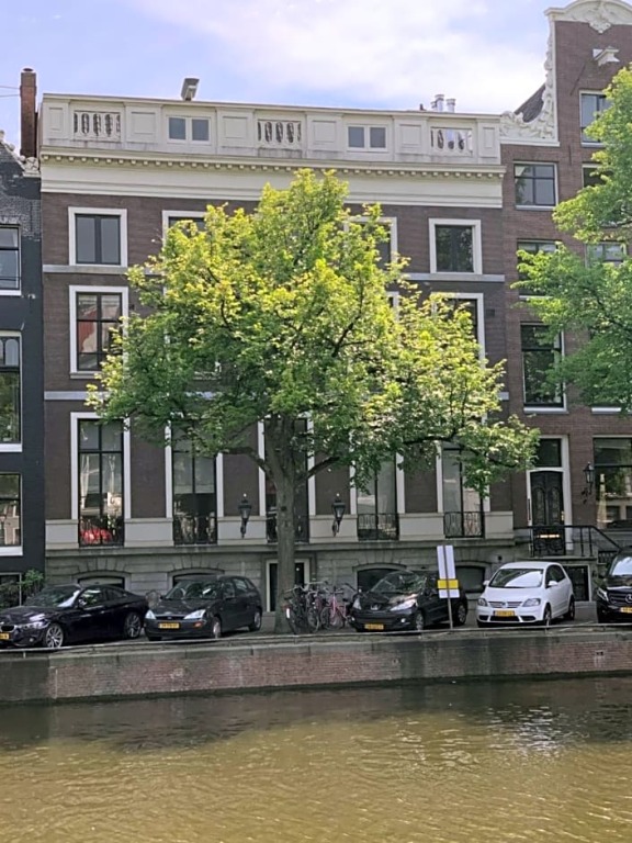 Empire suites garden view in Amsterdam, Netherlands