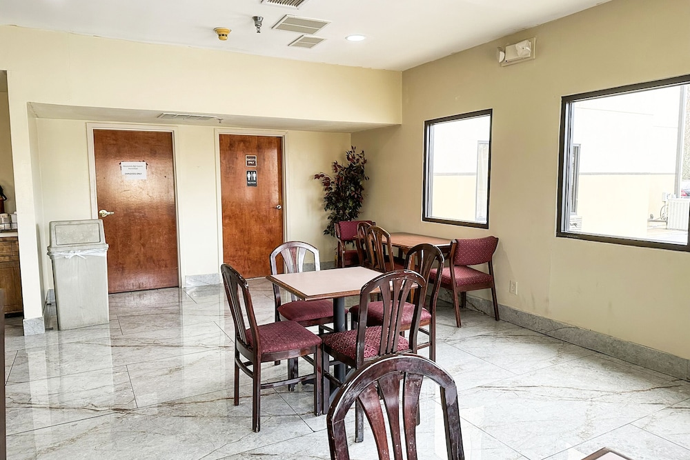 Oyo Hotel Rome West Ga - photo 54