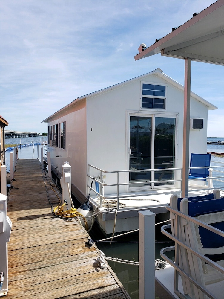Old Wooden Bridge Resort & Marina - photo 143