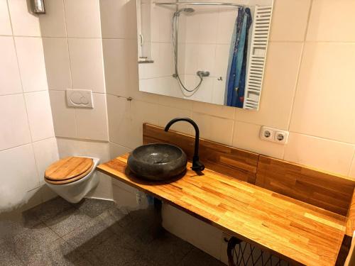 Farm Privatzimmer Reni Gemeinschaftsbad Free WiFi Naturgarten in Kassel, Germany