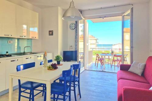 Gioiello al Mare Wi Fi Relax Terrazza Clima — 4-Star Luxury Hotel in Civitanova Marche, Italy