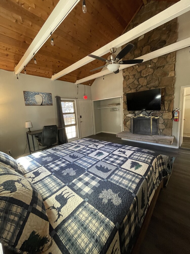 Sherwood Arms Motel - photo 19