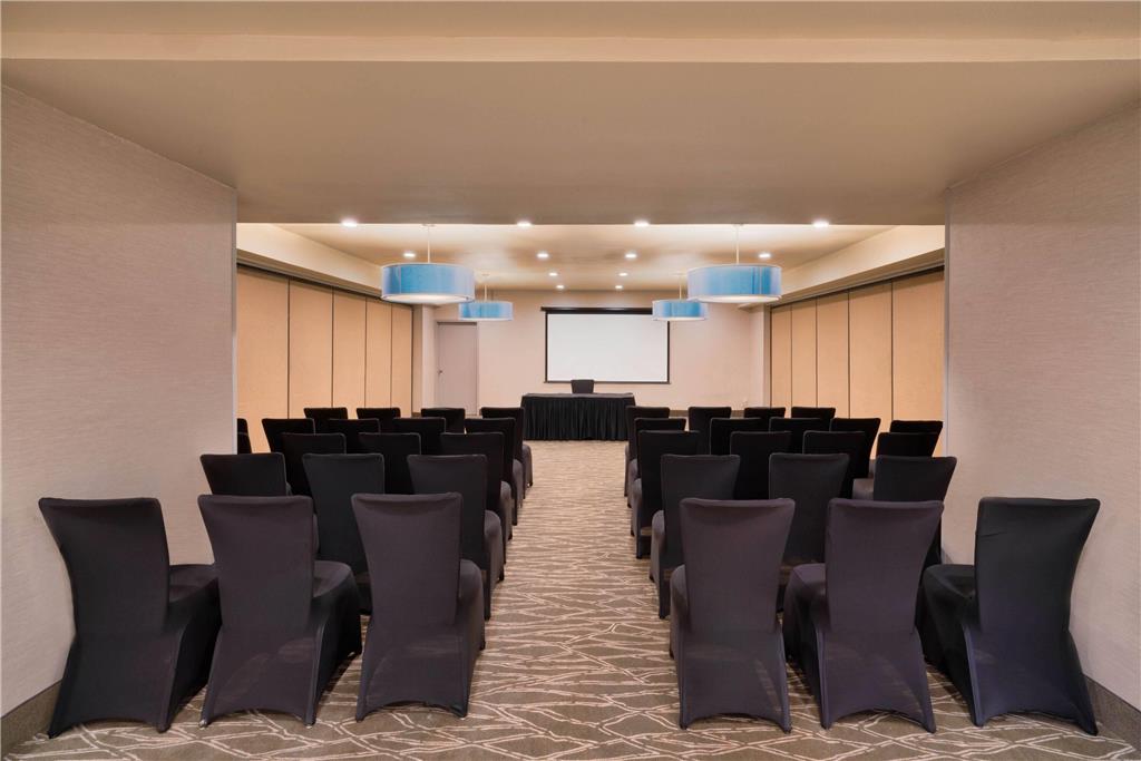 La Quinta Inn & Suites by Wyndham Glenwood Springs - photo 41