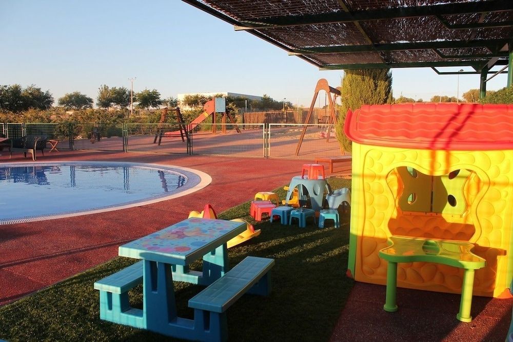 El Rosal del Pozo — 4-Star Luxury Hotel in Toledo, Spain
