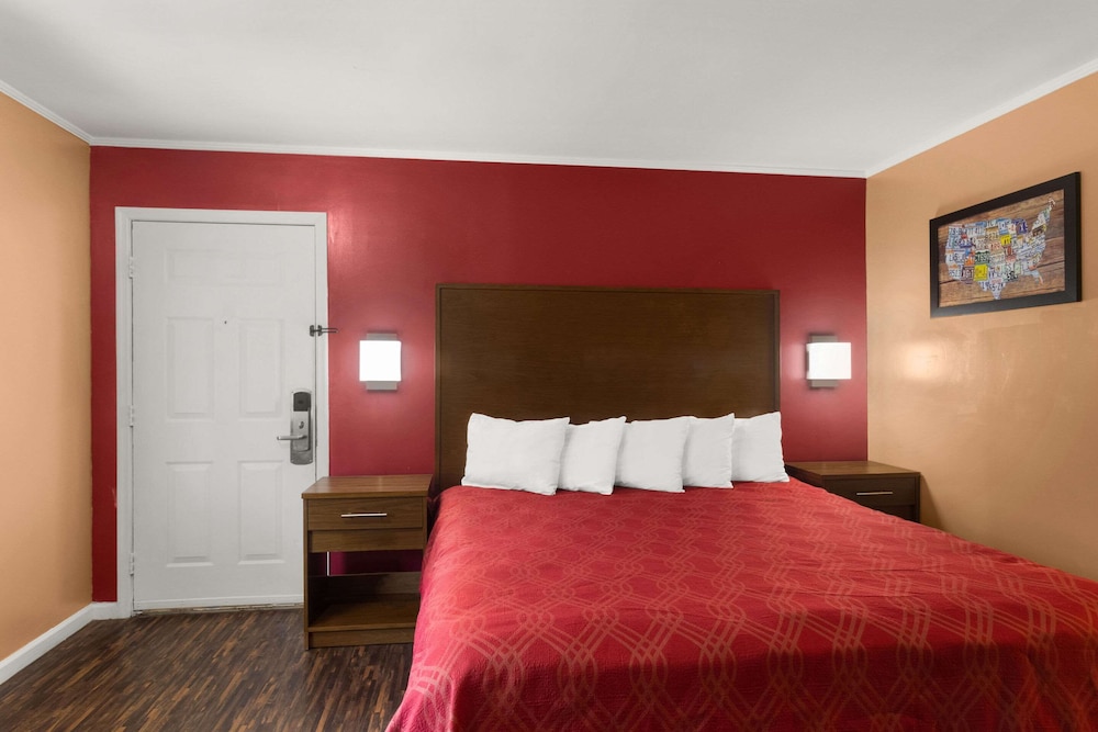 Econo Lodge Cornersville I 65 - photo 17