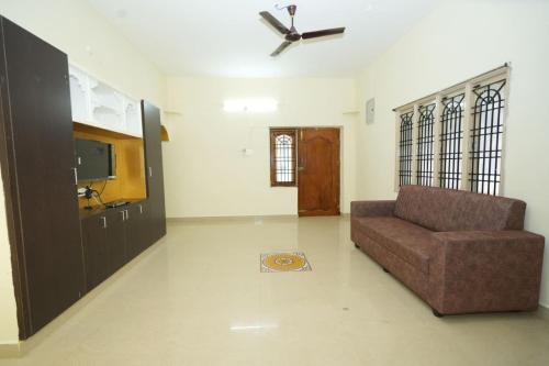 Bhakti Bliss Homestay 2BHK AC Apartment — 4-Star Luxury Hotel in Tirupati, India