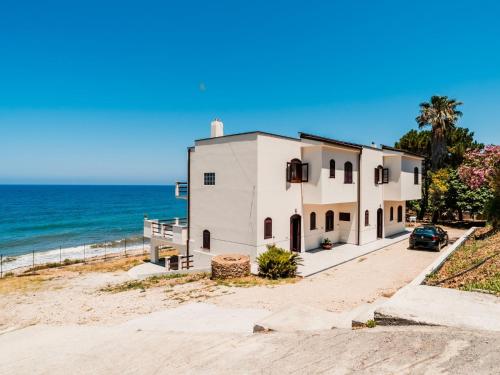Holiday Home Santa Maria by Interhome — 4-Star Luxury Hotel in Marina Di Caronia, Italy