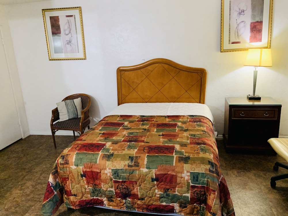 Pacheco Pass Motel - photo 10