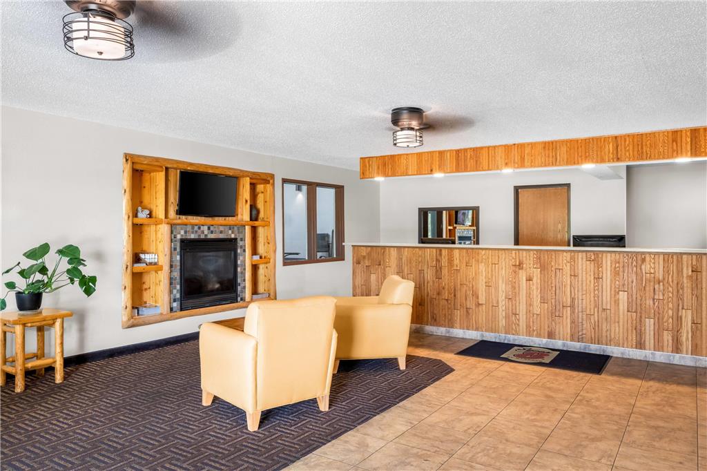 Super 8 by Wyndham Custer Crazy Horse Area - photo 8