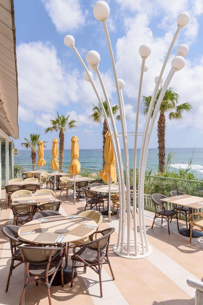 מזון ומשקאות