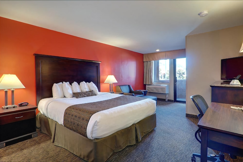 Best Western Plus Dragon Gate Inn - photo 14