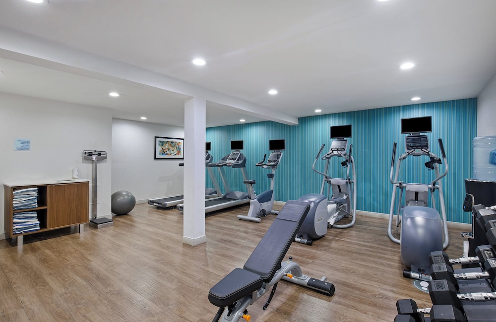 Holiday Inn Express & Suites Locust Grove by IHG - photo 30