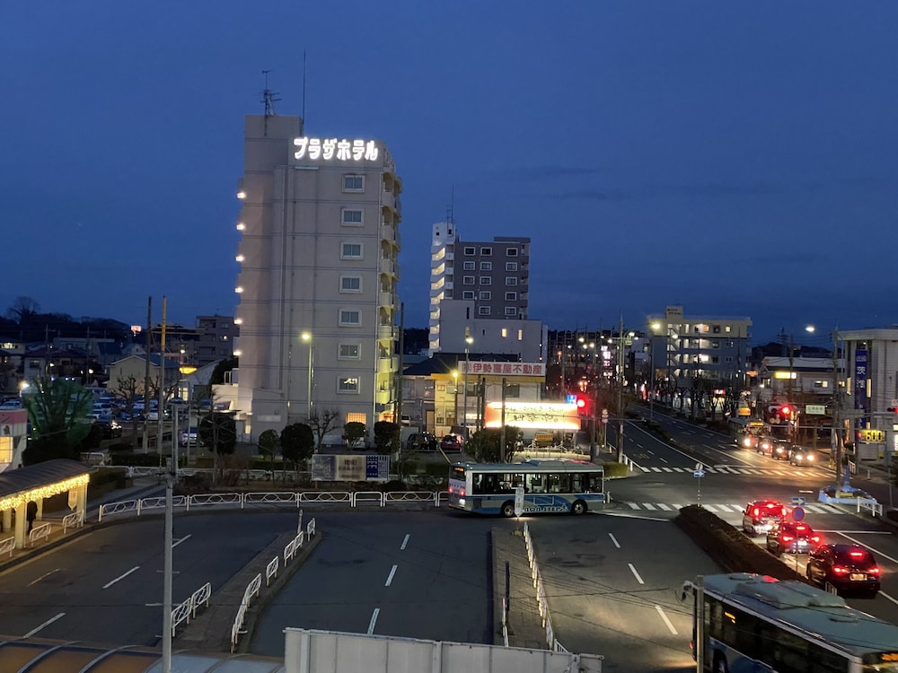Ryugasaki Plaza Hotel Honkan — hotel in Ryugasaki