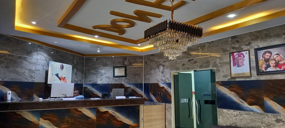 Pecos Place Hotel & Suite — Sapele — photo 3