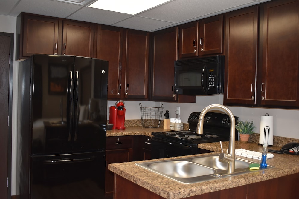 Iron Springs Adventure Resort & RV Park - photo 15