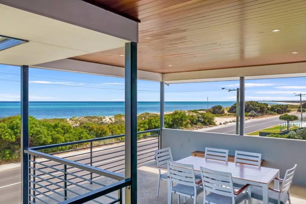 Beachfront Escape Busselton - carbon neutral hotel in Unknown City