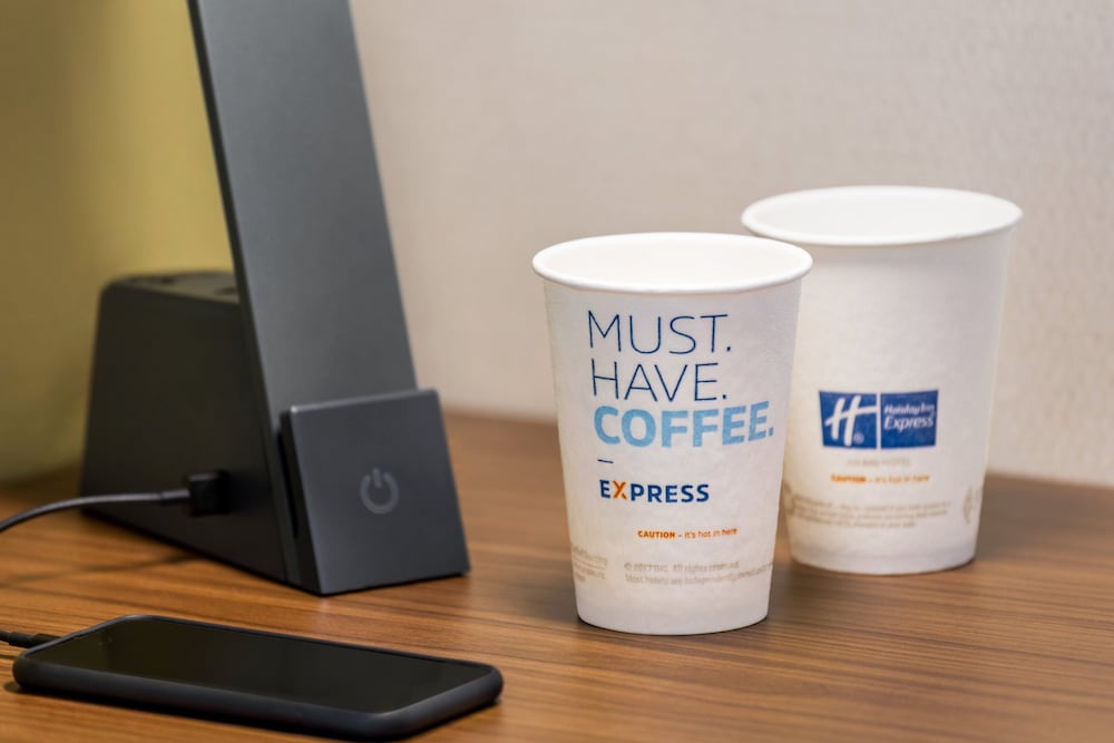 Holiday Inn Express & Suites Philadelphia Mt. Laurel by IHG - photo 12