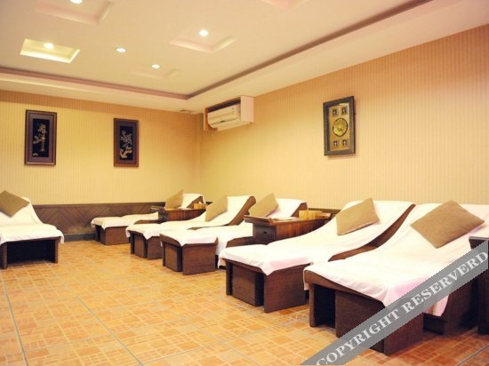 Yulong International Business Hotel in Haining, People's Republic of China