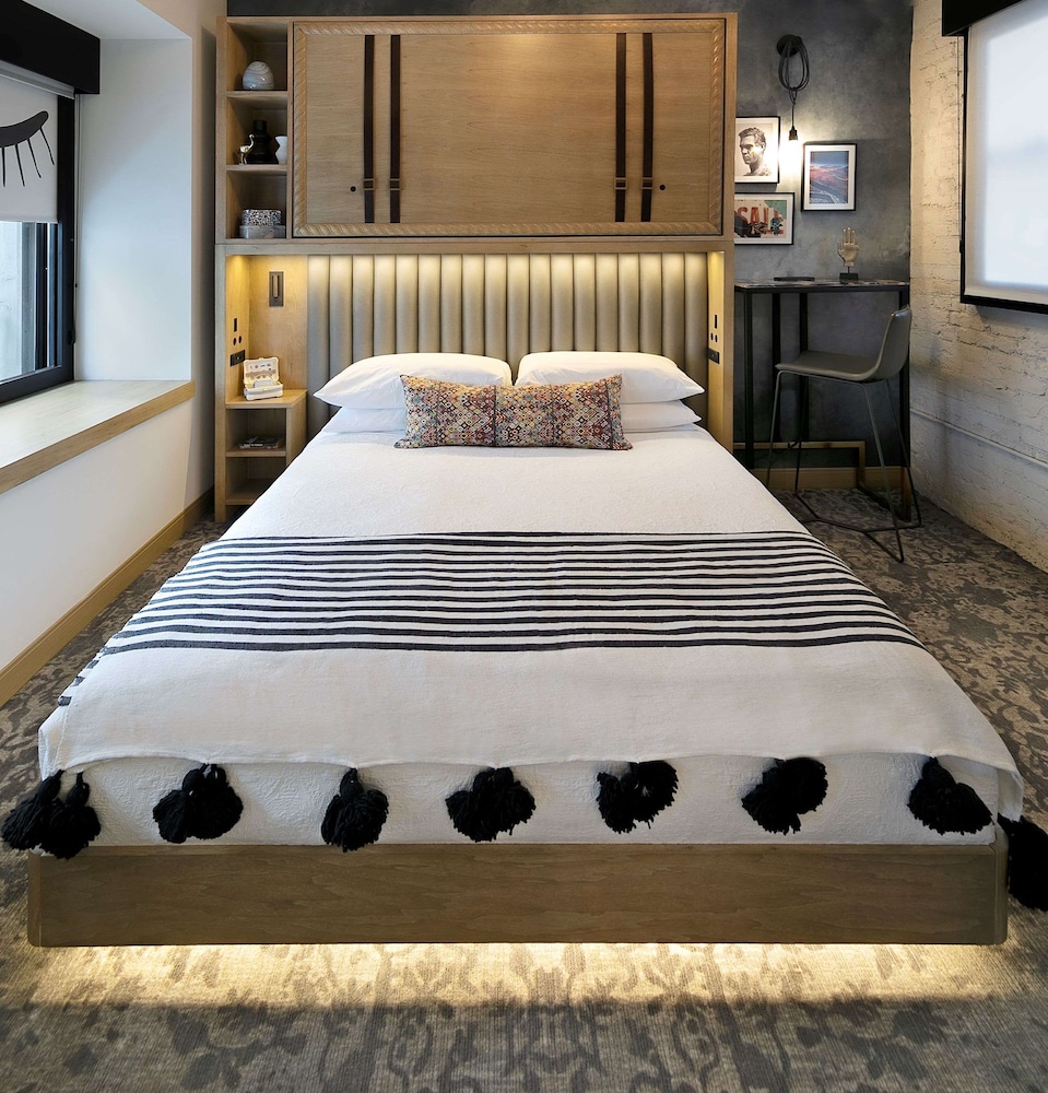 The Wayfarer Downtown LA Tapestry Collection by Hilton - photo 14