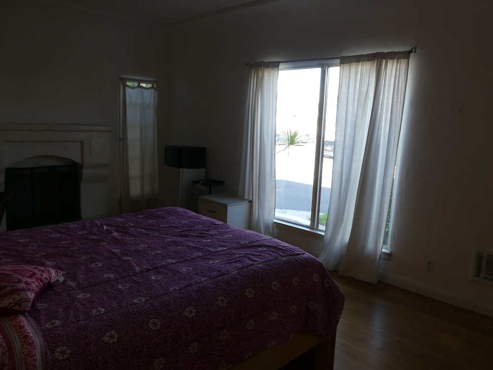 Wilshire Orange Hotel - photo 11