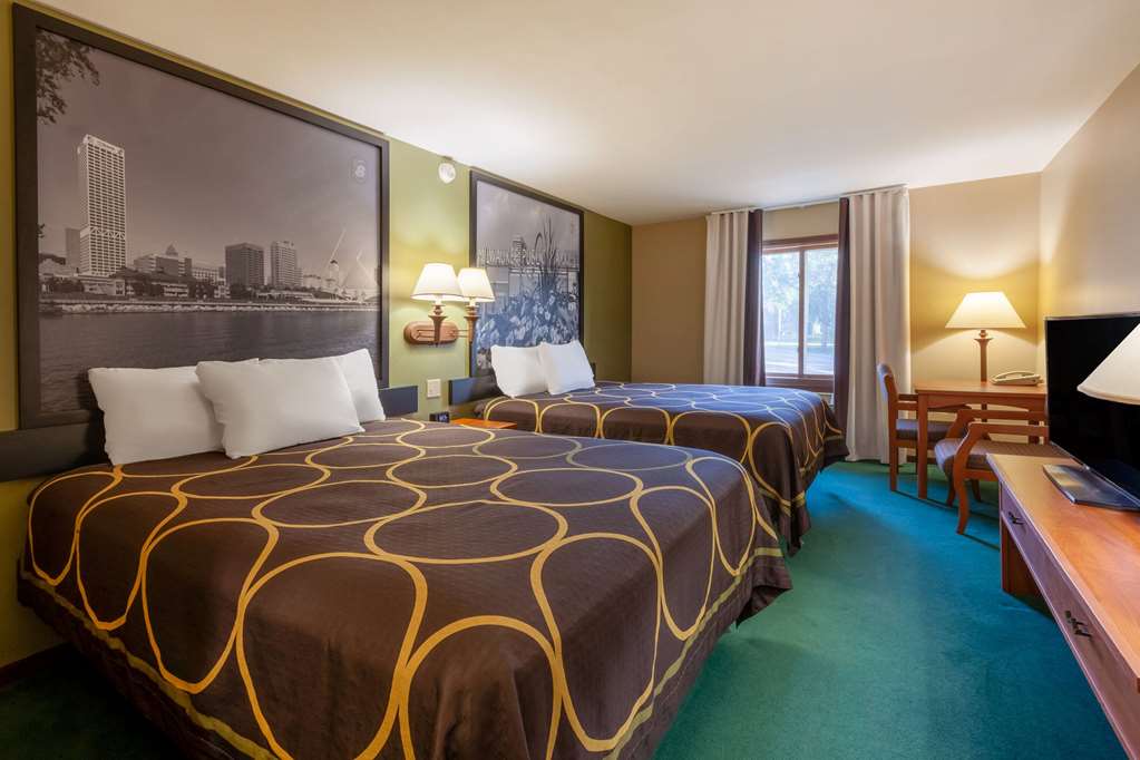 Super 8 by Wyndham Berlin WI - photo 19