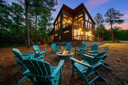Moonflower — 4-Star Luxury Hotel in Broken Bow, United States