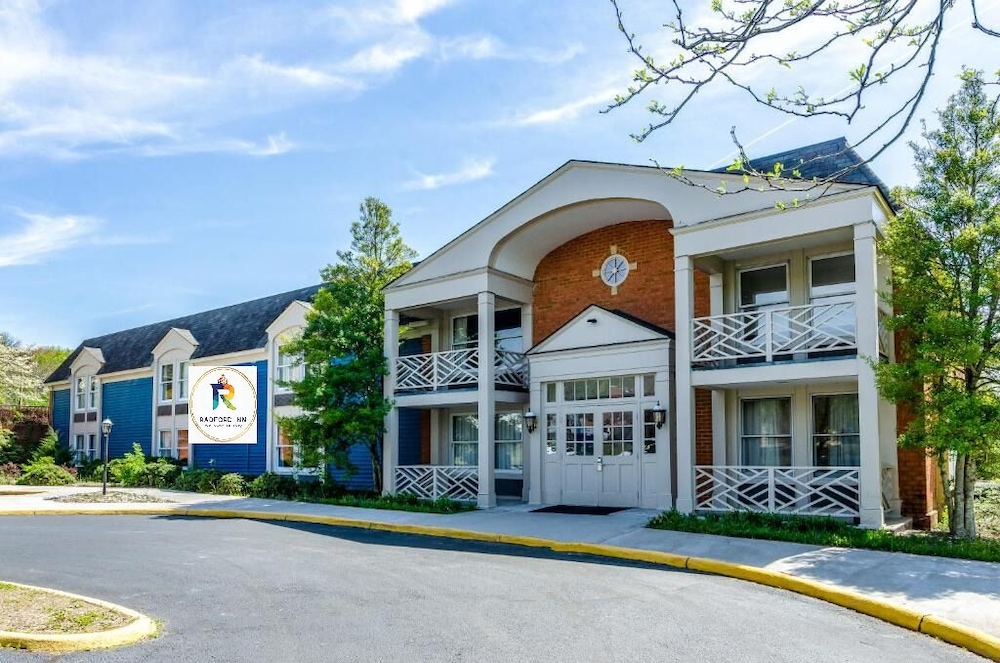Radford Inn - photo 15