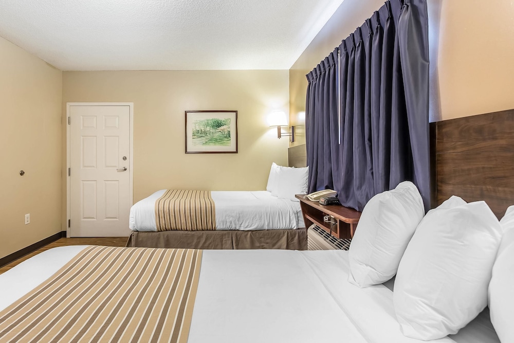 Suburban Studios near University of North Carolina Charlotte - photo 11