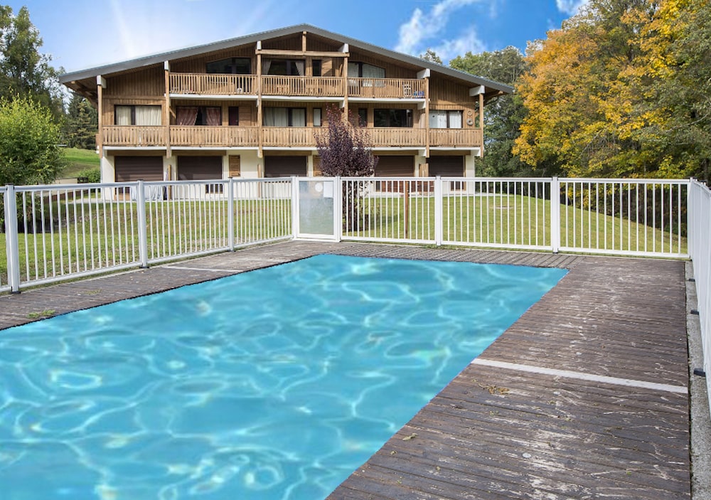 Les Chalets Autrichiens Megève — 4-Star Luxury Hotel in Megeve, France