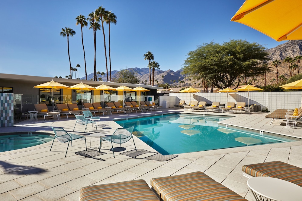 Twin Palms Resort A Gay Men's Resort - photo 30
