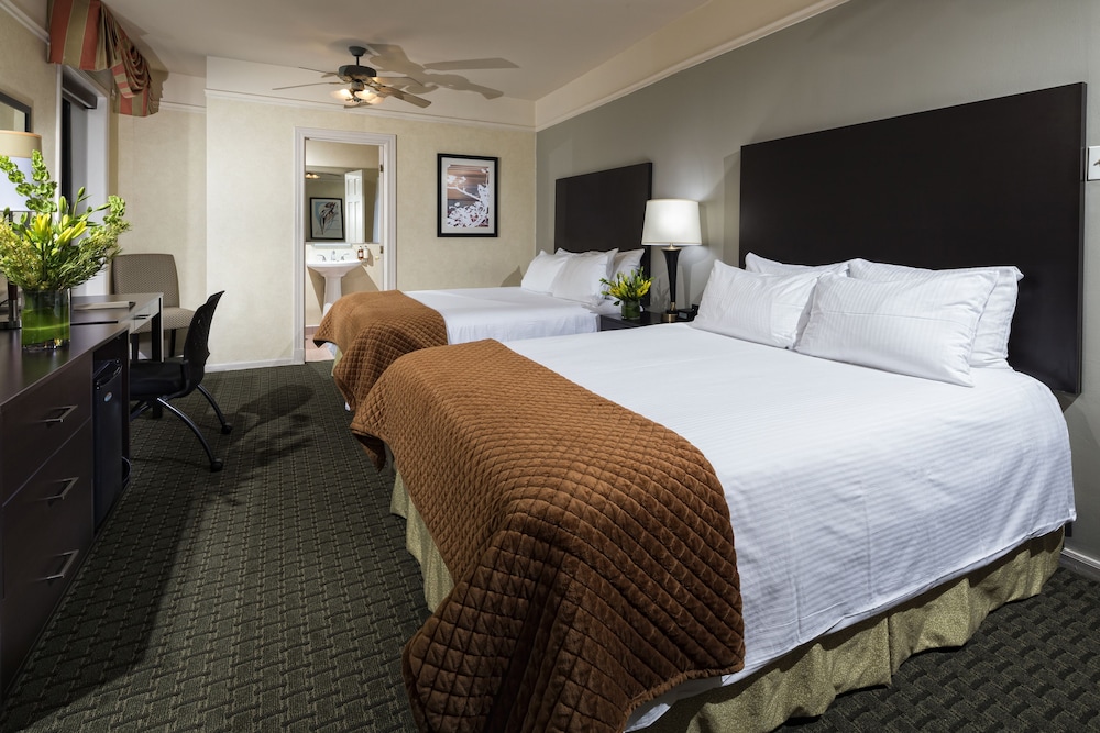 The Willows Hotel - photo 8