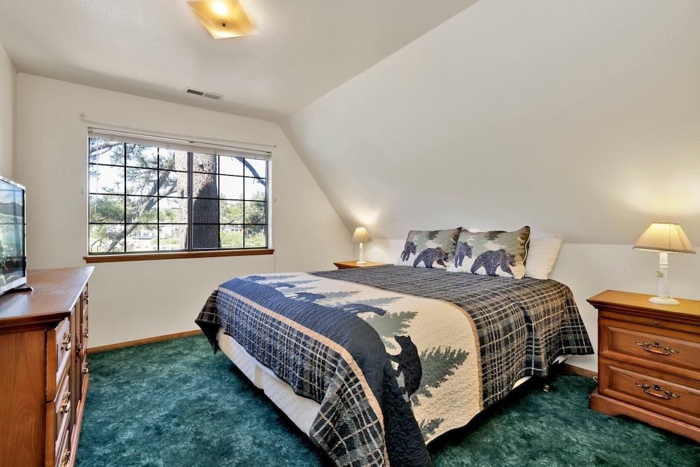 Breezy Estate #114 — Big Bear Lake — photo 5