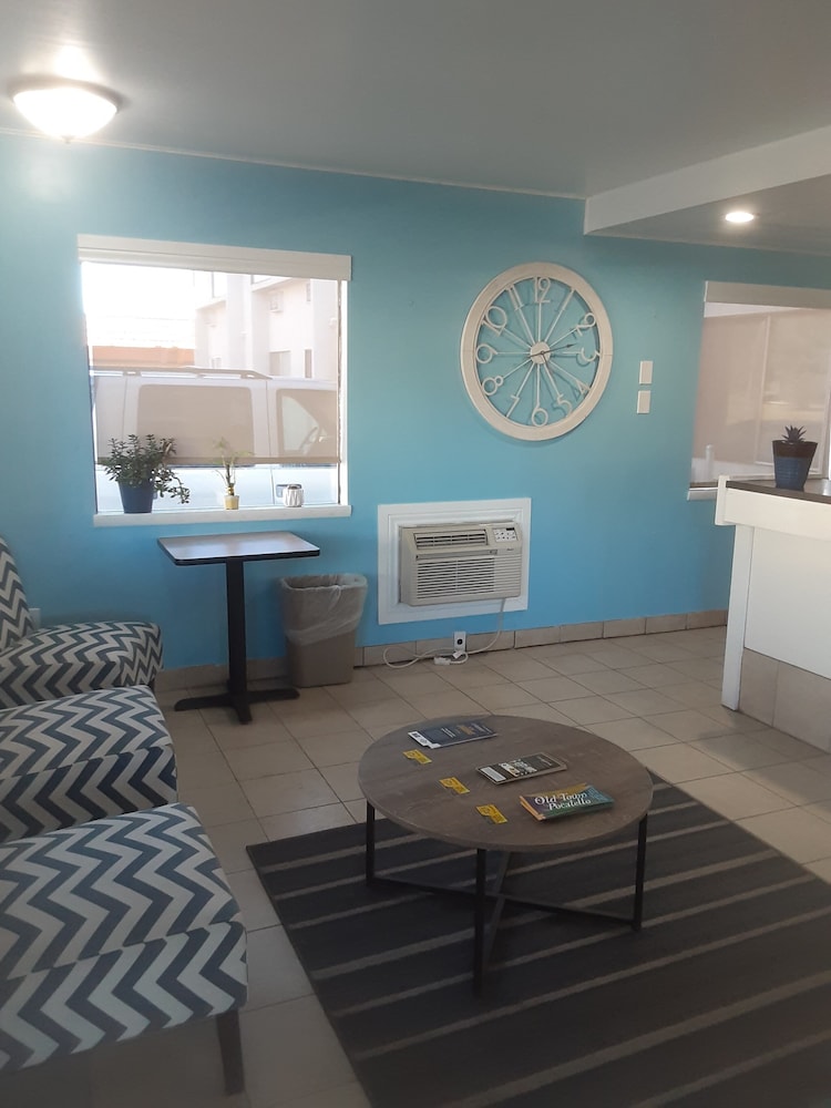 Days Inn by Wyndham Pocatello University Area - photo 5