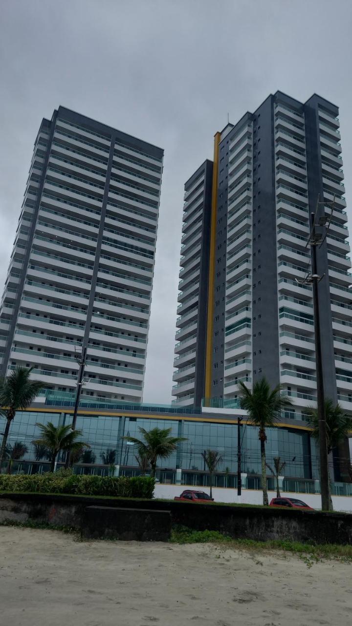 Apartamento Frente Mar — 4-Star Luxury Hotel in Praia Grande, Brasil