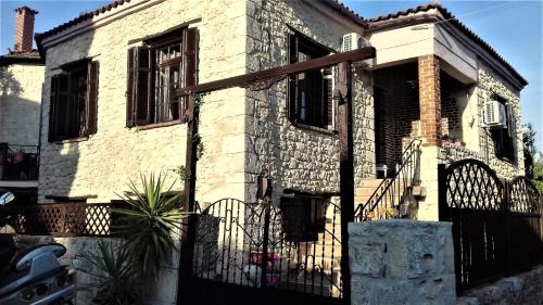 Elisw — Afytos — photo 2