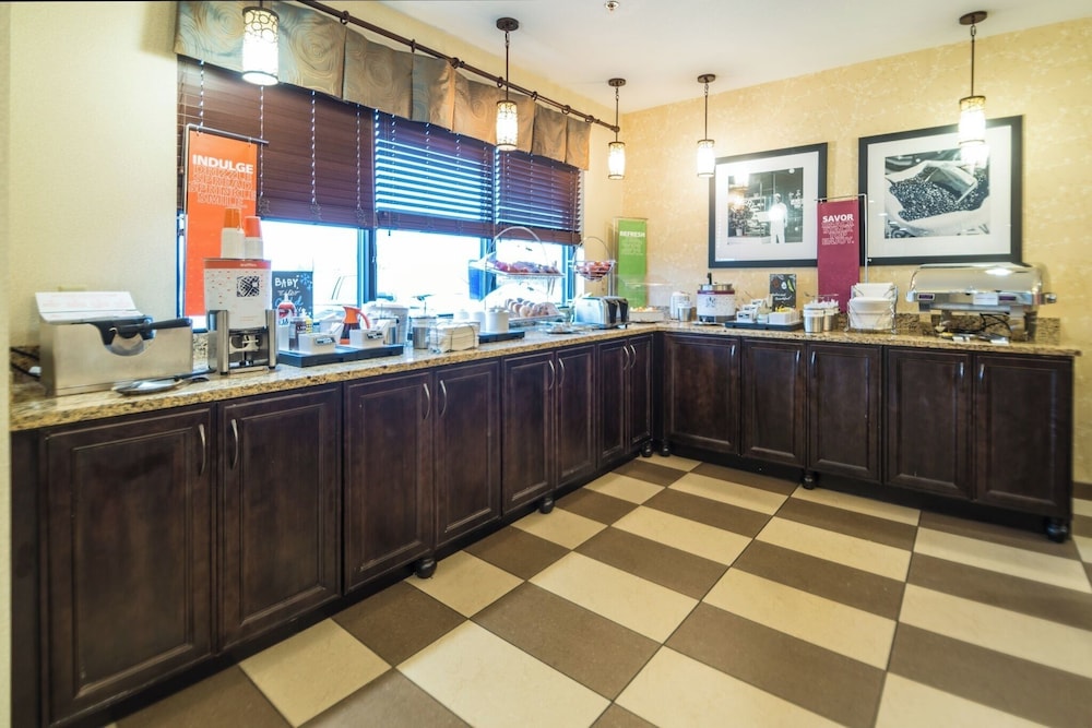 Hampton Inn by Hilton Tiffin - photo 26