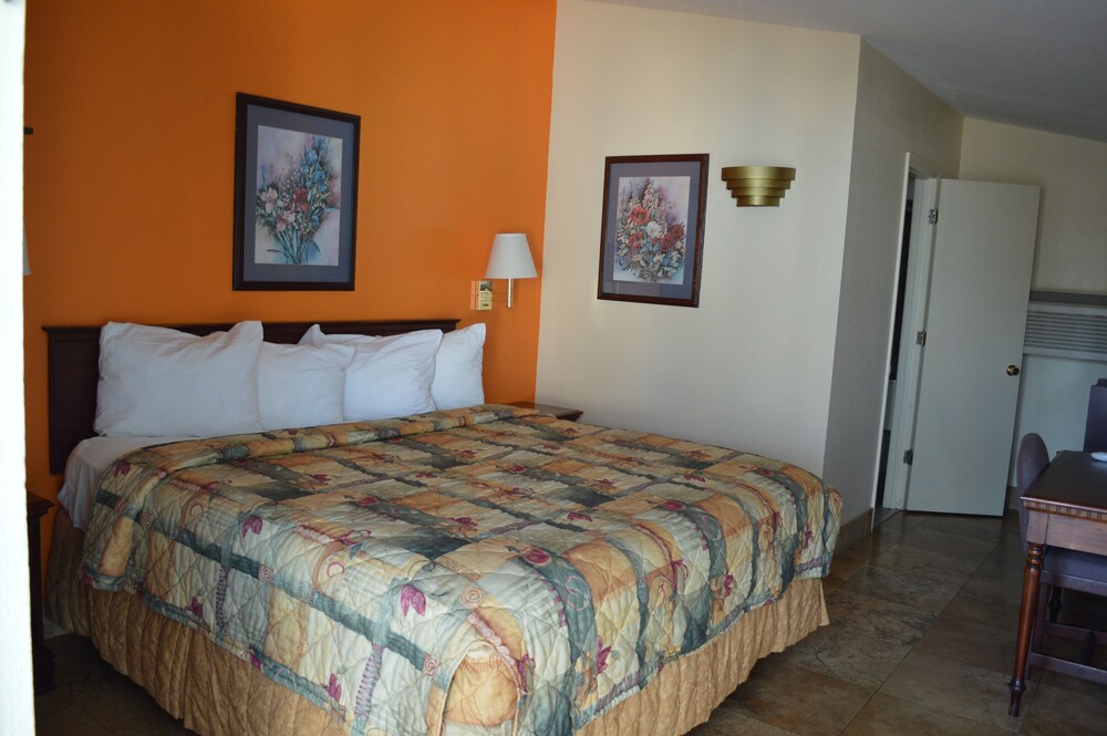 Budget Inn Ft Myers - photo 9