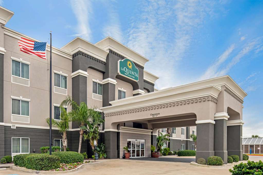 La Quinta Inn & Suites by Wyndham Corpus Christi N Padre Isl in Corpus Christi, United States